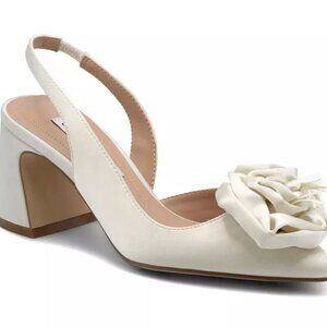 Charles David Women's Althea Pointed Closed Toe Block Heel - Ivory size 7